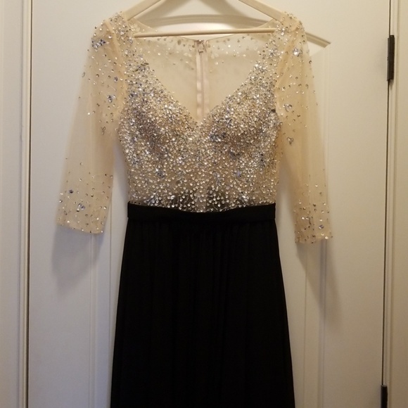 Size small formal dress - Picture 2 of 4